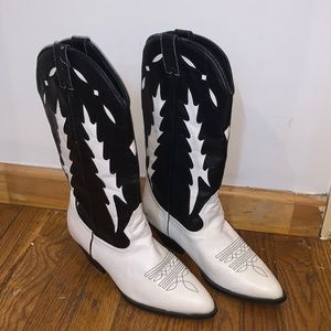 *BROKEN* Cowboy Boots